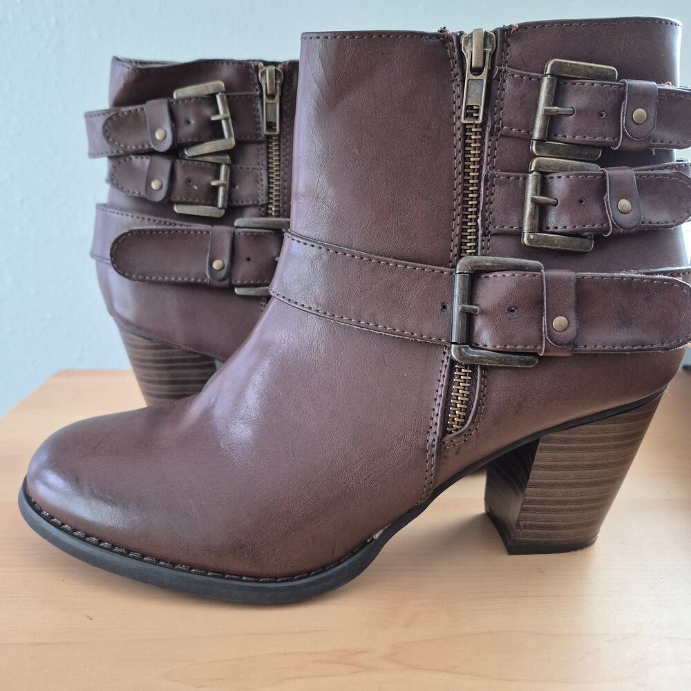 Cathy Jean brown booties size 10 - Picture 2 of 6